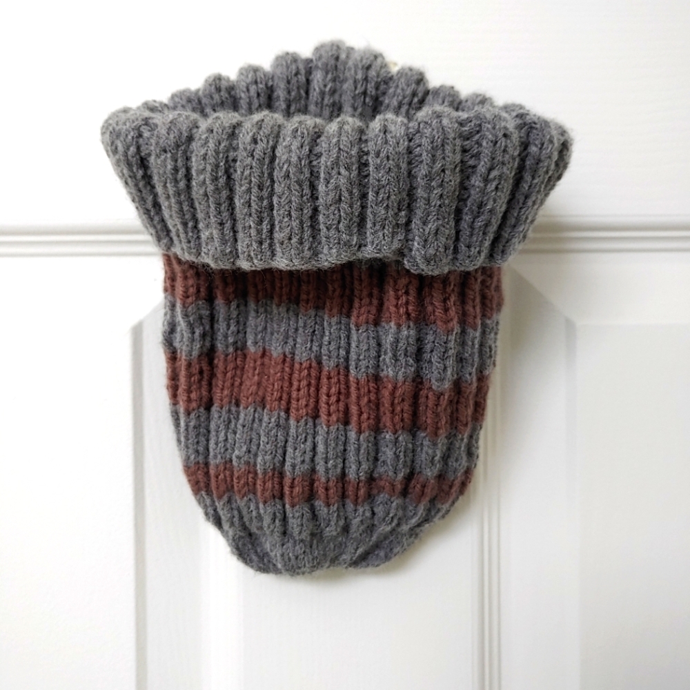 Toddler Knit Toque, est size 18mos-3T